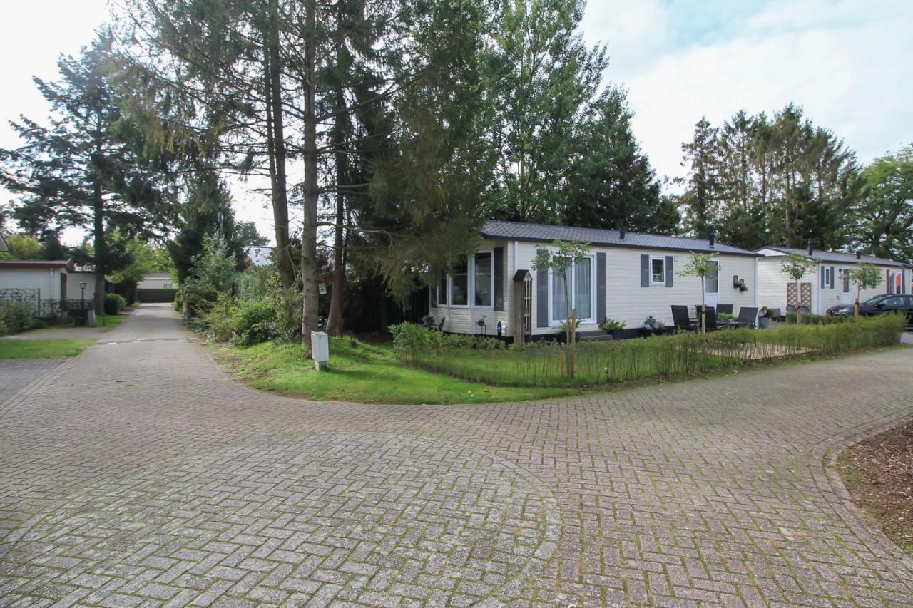 Sfeervol Chalet Op De Veluwe 푸텐 외부 사진
