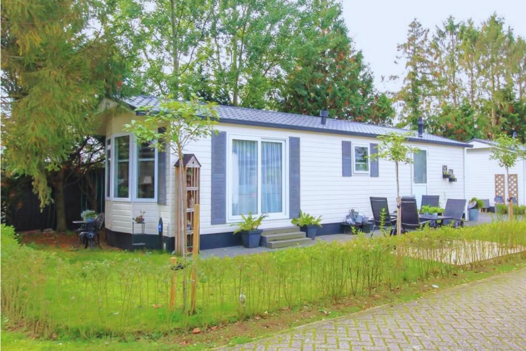 Sfeervol Chalet Op De Veluwe 푸텐 외부 사진